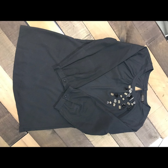 Embellished 3quarter Sleeve Blouse!! - Picture 2 of 3